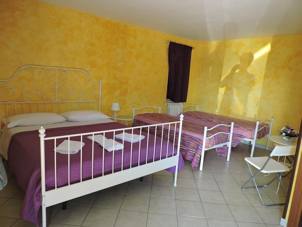 Basic Triple Room