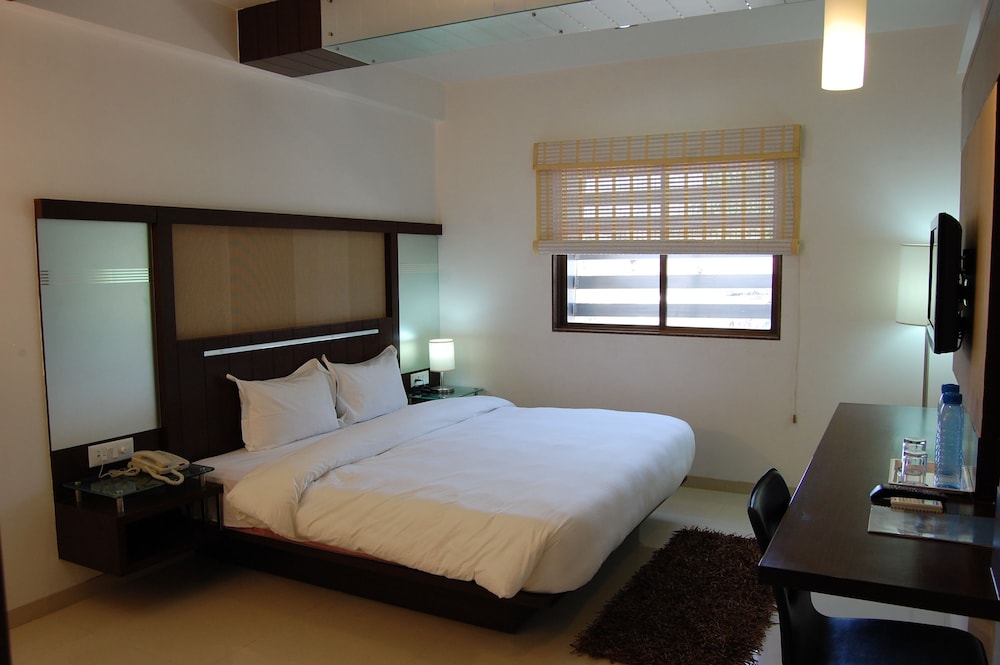 Business Double or Twin Room photo 3