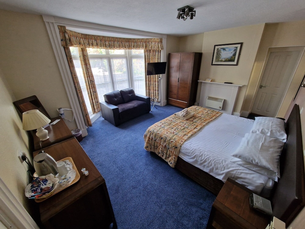 Standard Double or Twin Room photo 1