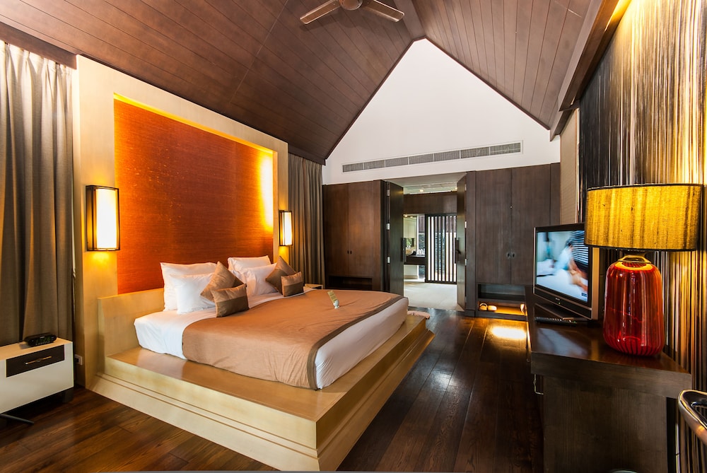 Three Bedroom Suite Pool Villa Sea with Free Minibar - Photo 10
