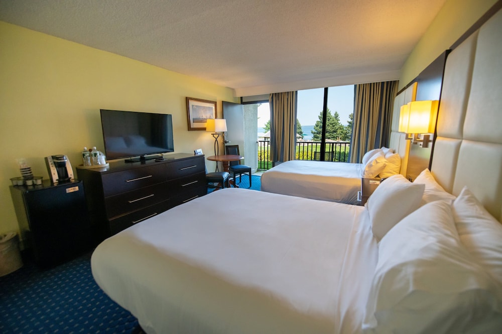 Suite, 1 Bedroom, Jetted Tub, Ocean View (Oceanfront) photo 1