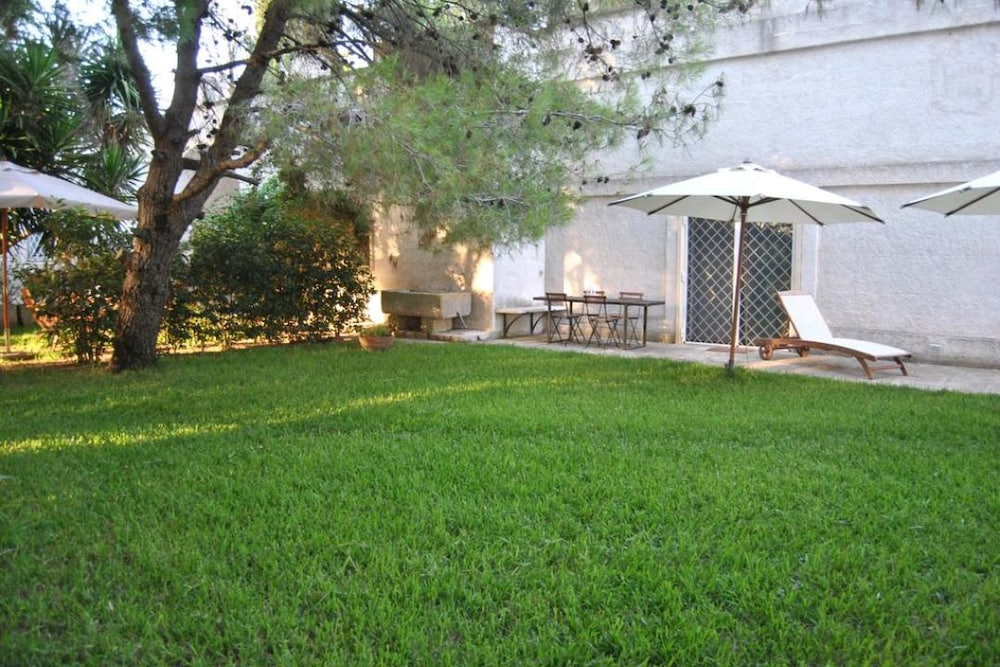 Superior Apartment, 1 Bedroom, Garden View, Garden Area (Capase) photo 2