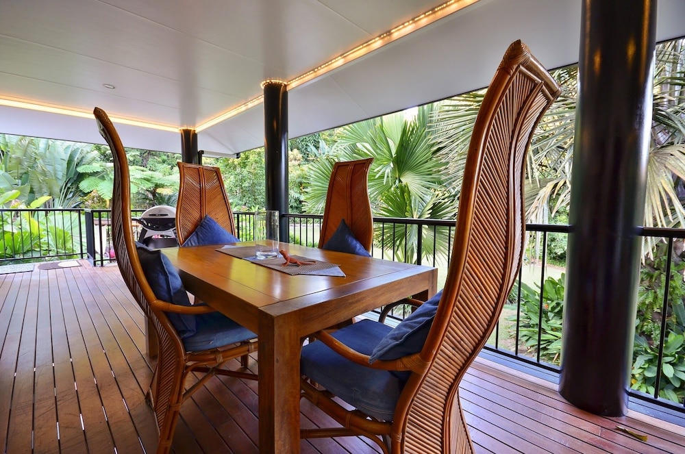 Romantic Villa photo 3