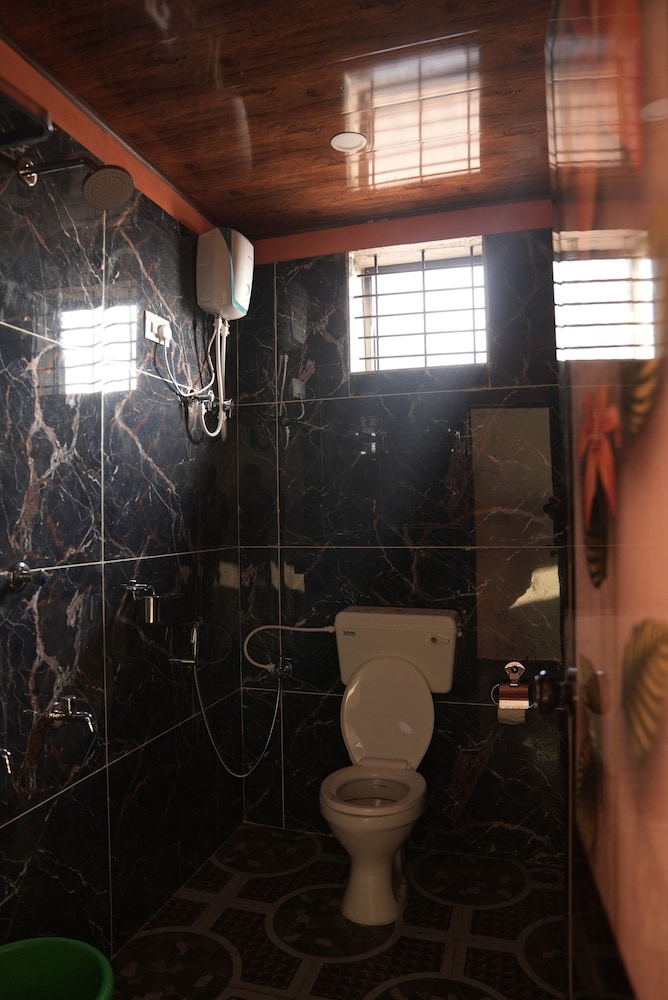 Deluxe Room - Photo 3