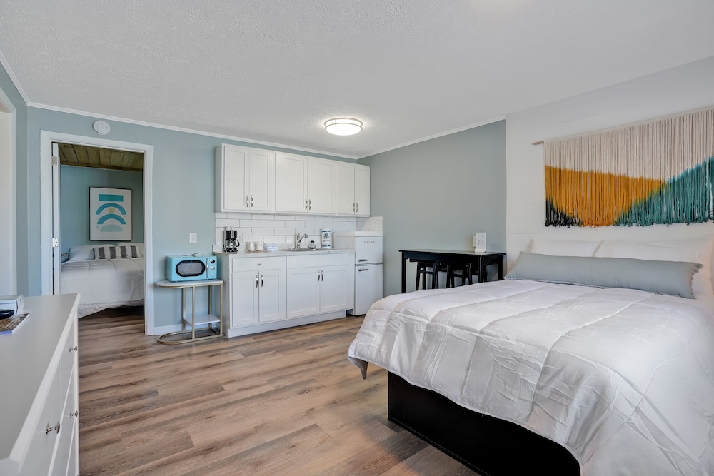 Comfort Suite with Kitchenette photo 1