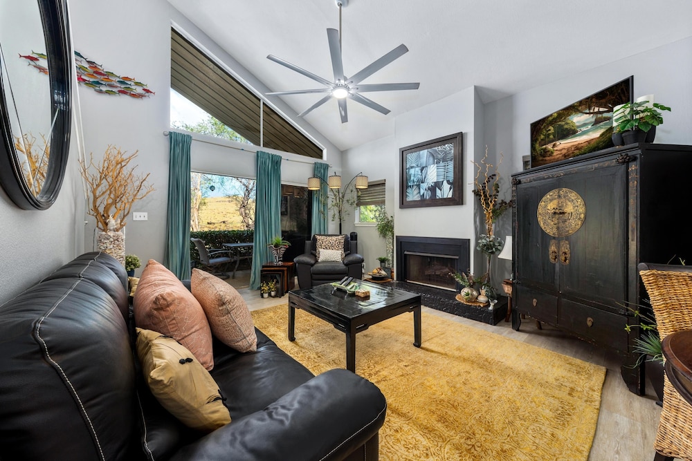 Condo, 1 Bedroom photo 1