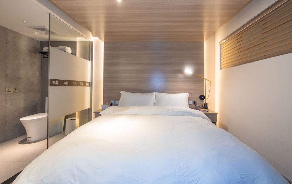 Signature Double Room photo 3