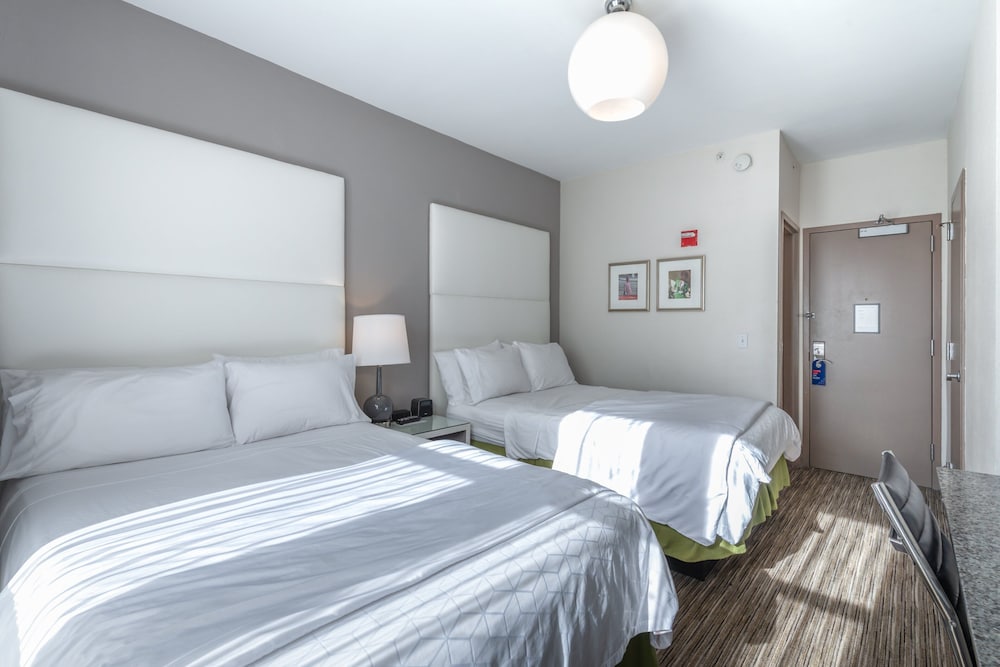 Standard Room, 2 Double Beds, Accessible (Mobility) - Photo 3