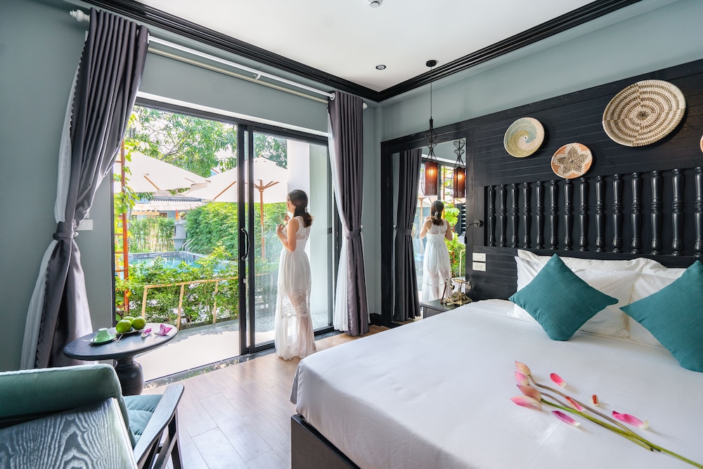 Deluxe Double or Twin Room, Pool View - Photo 12