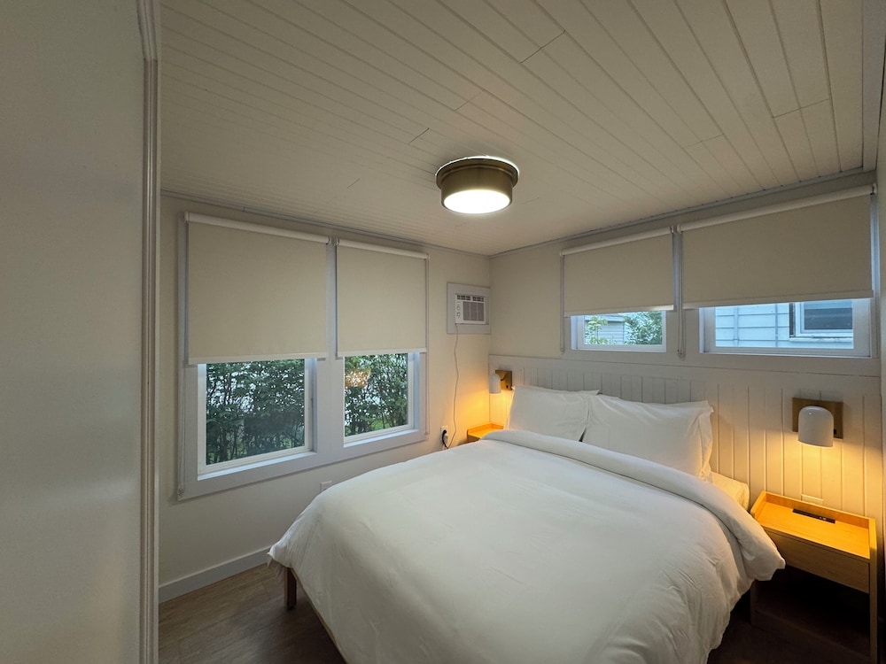 Lakeview Villa