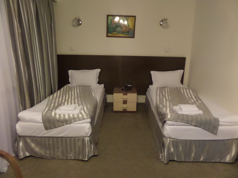 Standard Twin Room photo 1