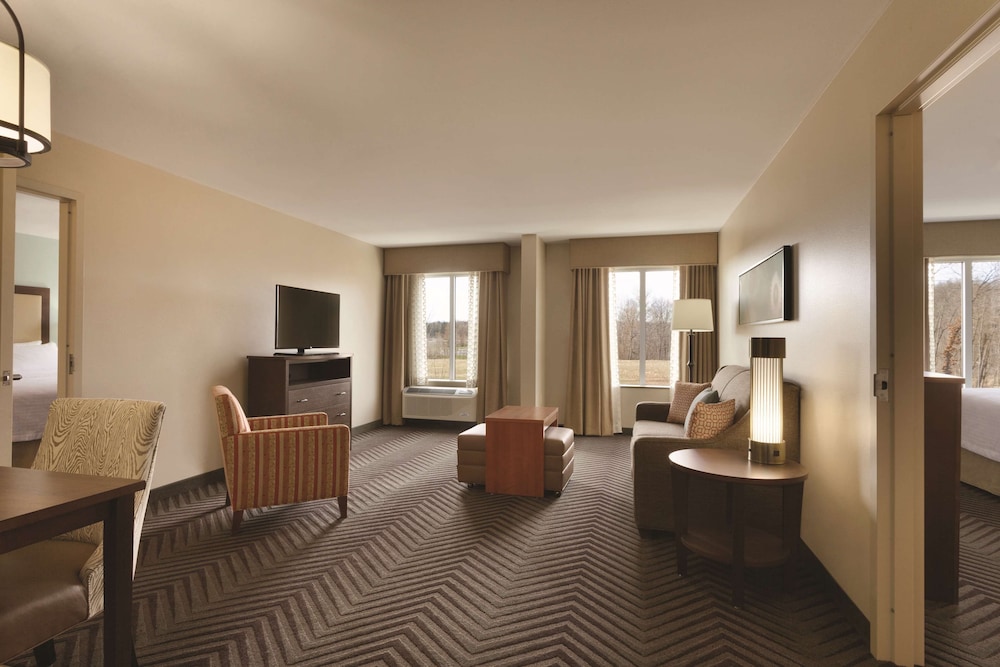 Suite, Multiple Beds, Accessible photo 1