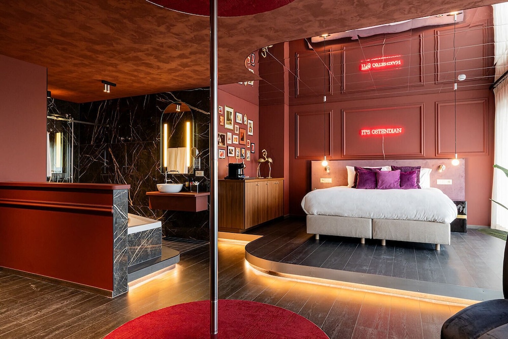 Red Light Suite