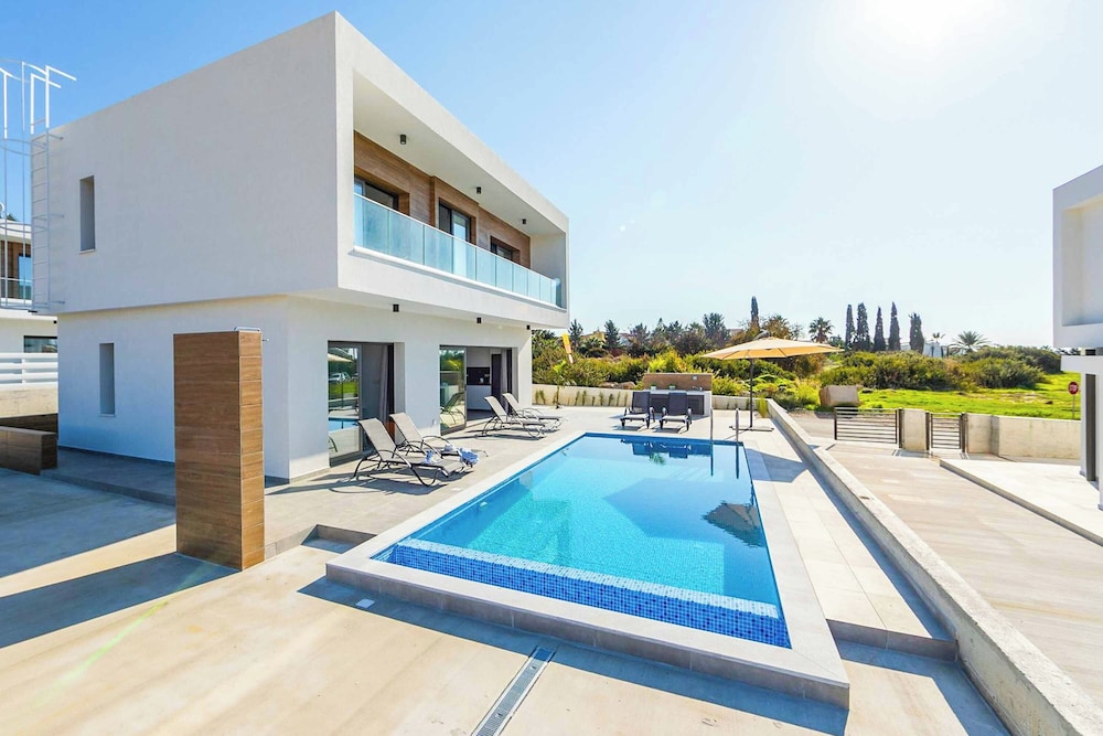 Villa (3 Bedrooms)