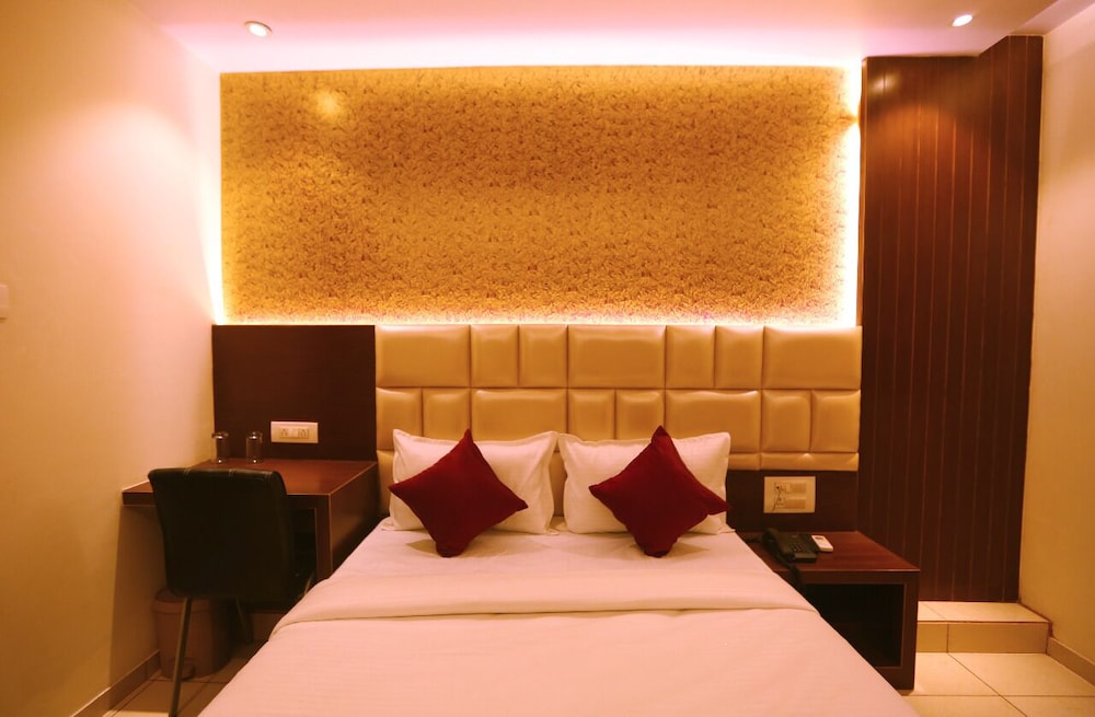 Standard Double Room - Photo 5