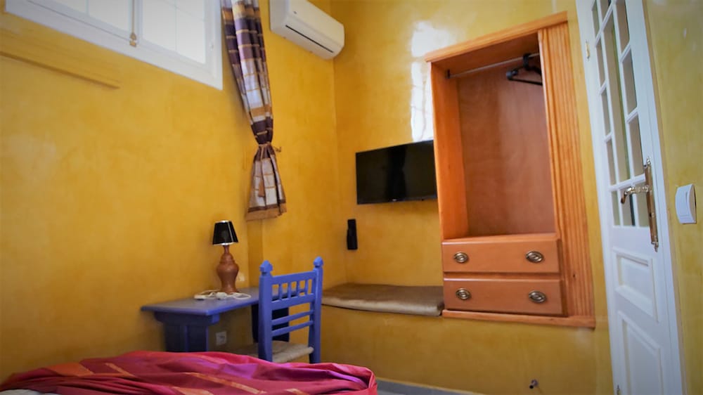 Double Room - Photo 6