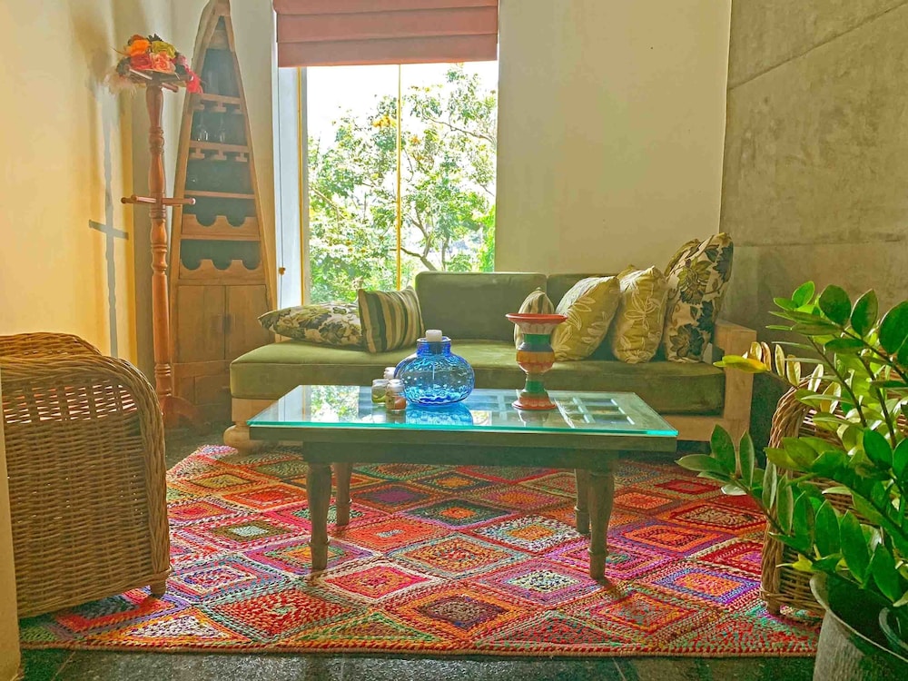 Royal Suite, 1 King Bed, Balcony, Lake View, photo 6