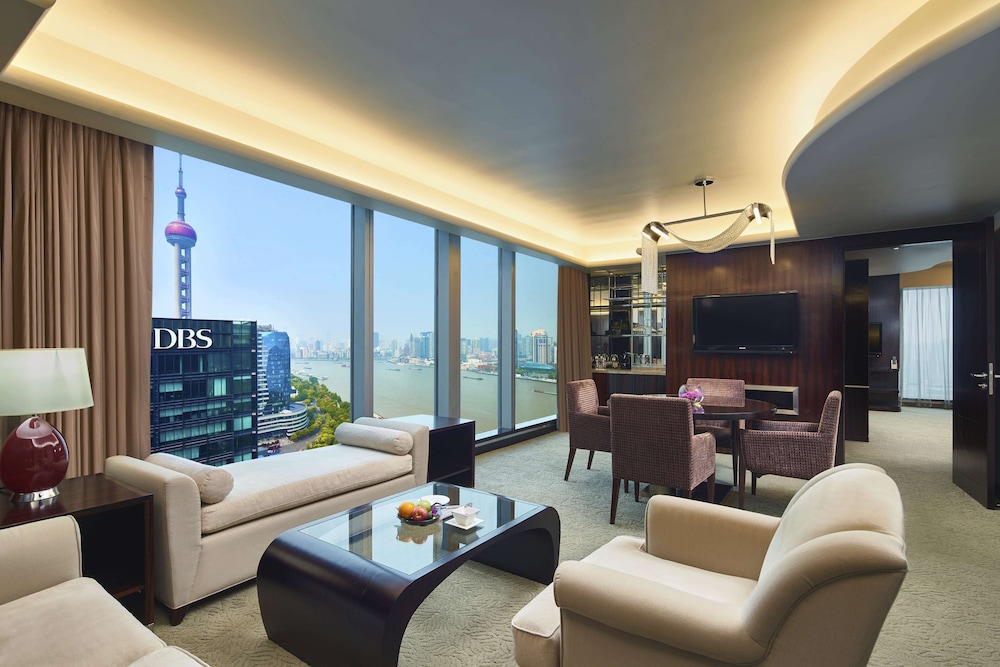 Diplomatic Suite