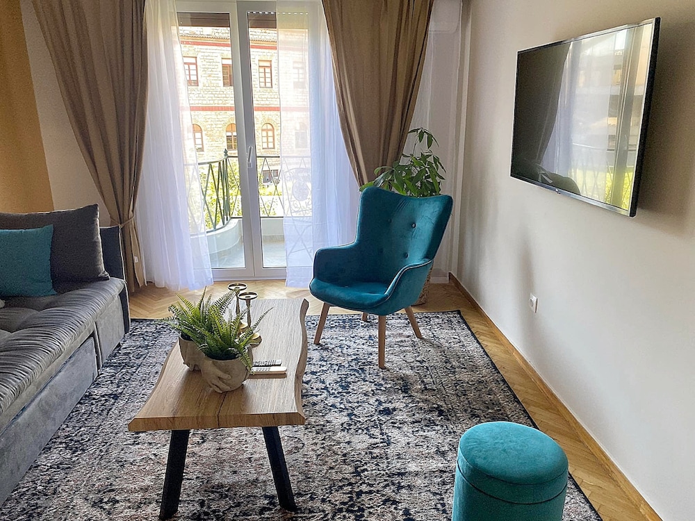 Luxury Apartment photo 2