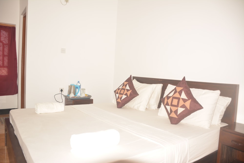 Standard Twin Room, Non Smoking photo 1