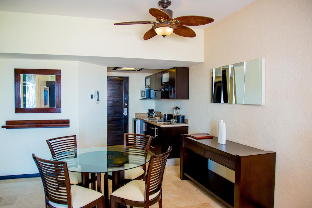 Executive Suite No Meals Included