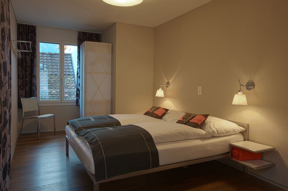 Bellevue Apartment photo 3