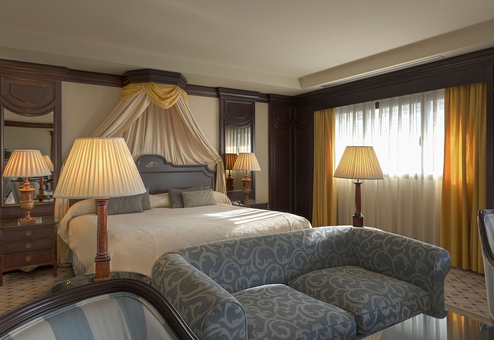 Grand Suite, Hot Tub (Jacuzzi) - Photo 4