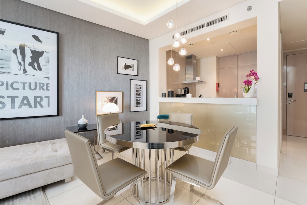 Deluxe Apartment, 1 Bedroom, Balcony, Lake View photo 3