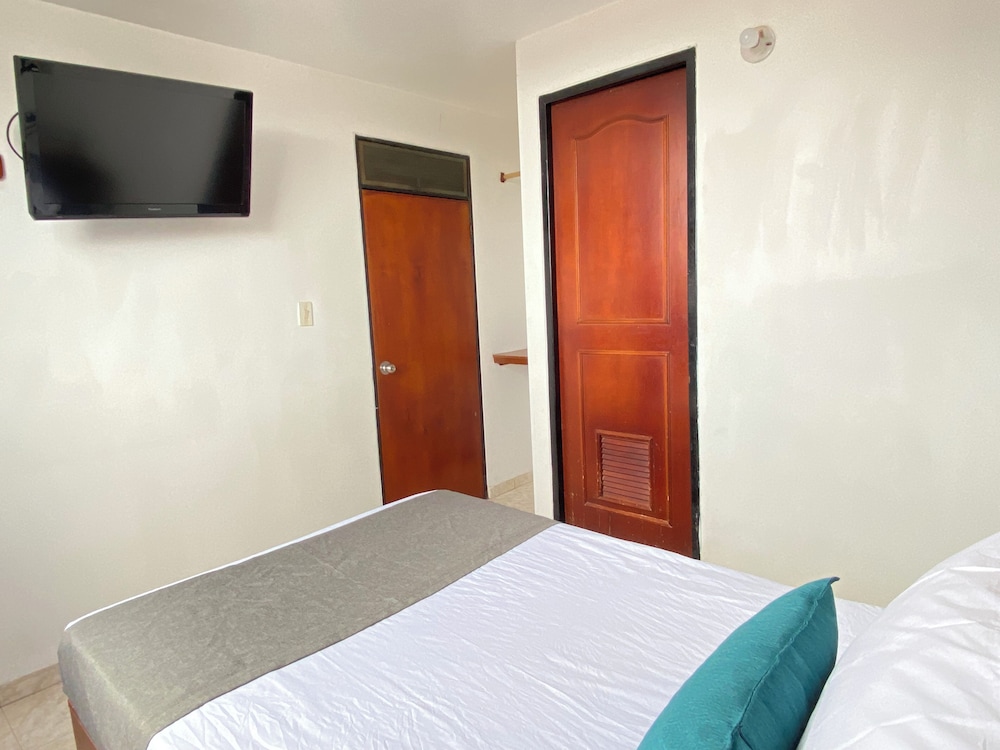Economy Double Room photo 1
