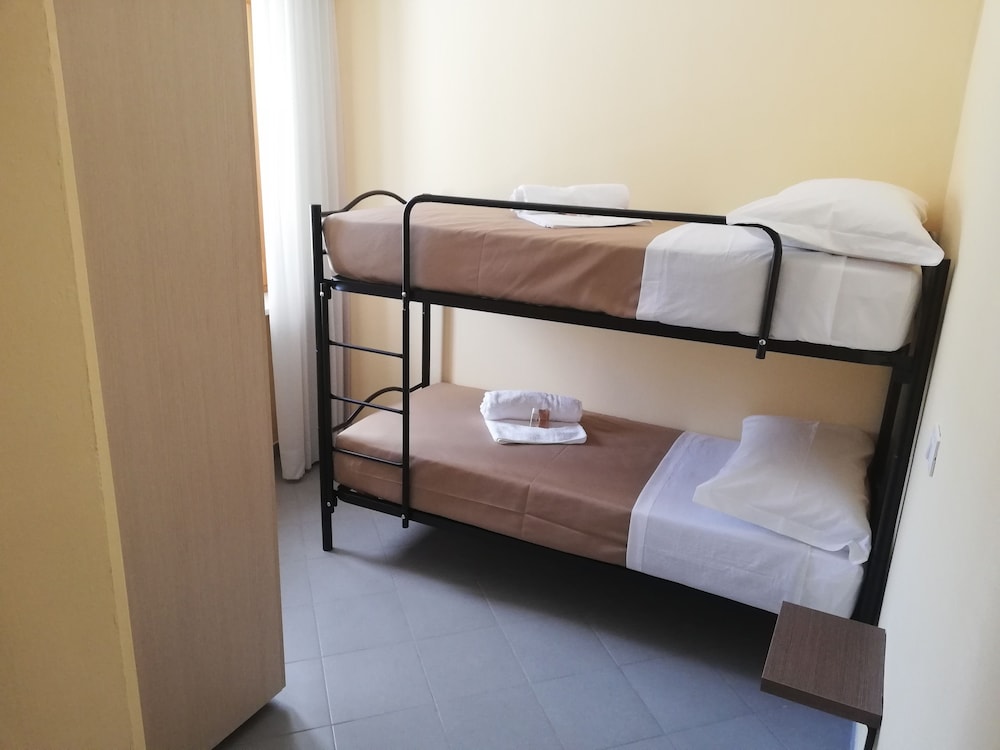Standard Quadruple Room, Balcony photo 1