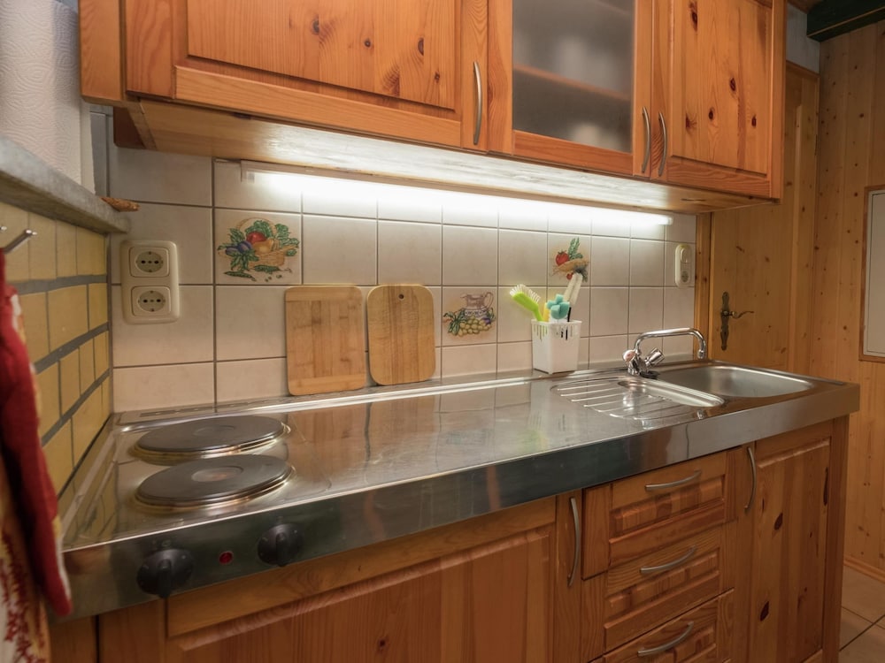Classic Bungalow, 2 Bedrooms photo 2