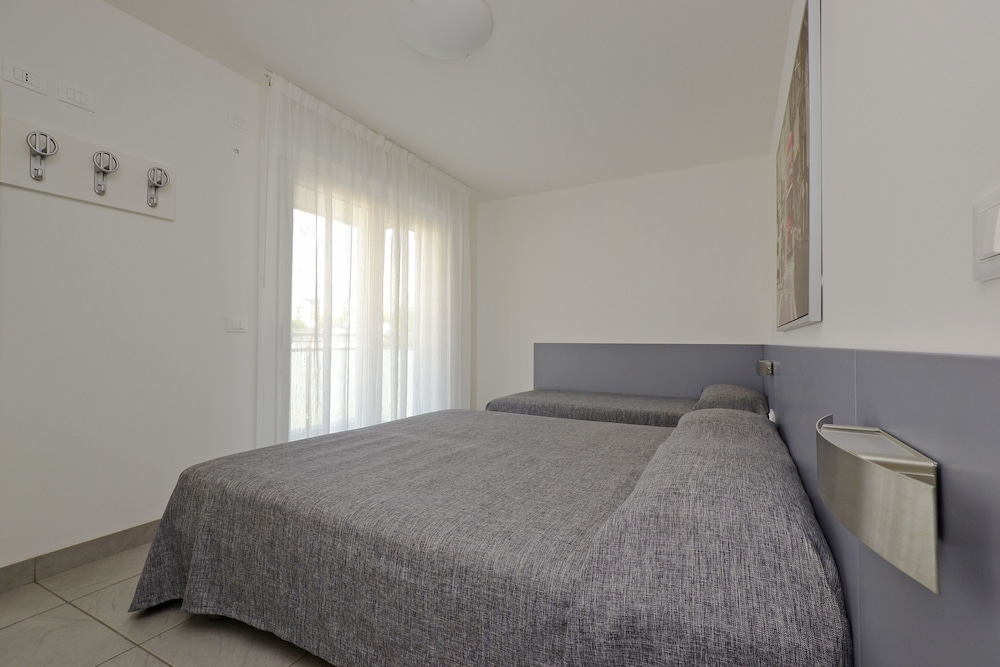 Apartment, 2 Bedrooms, Balcony (C8SB) photo 3