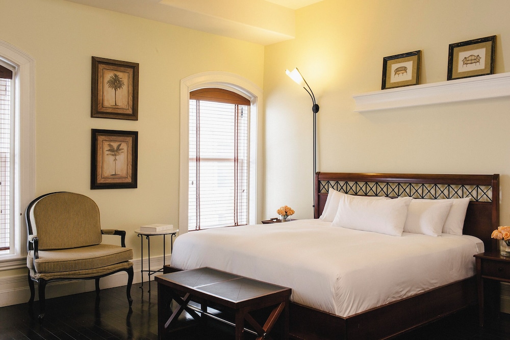 Classic Room, 1 King Bed