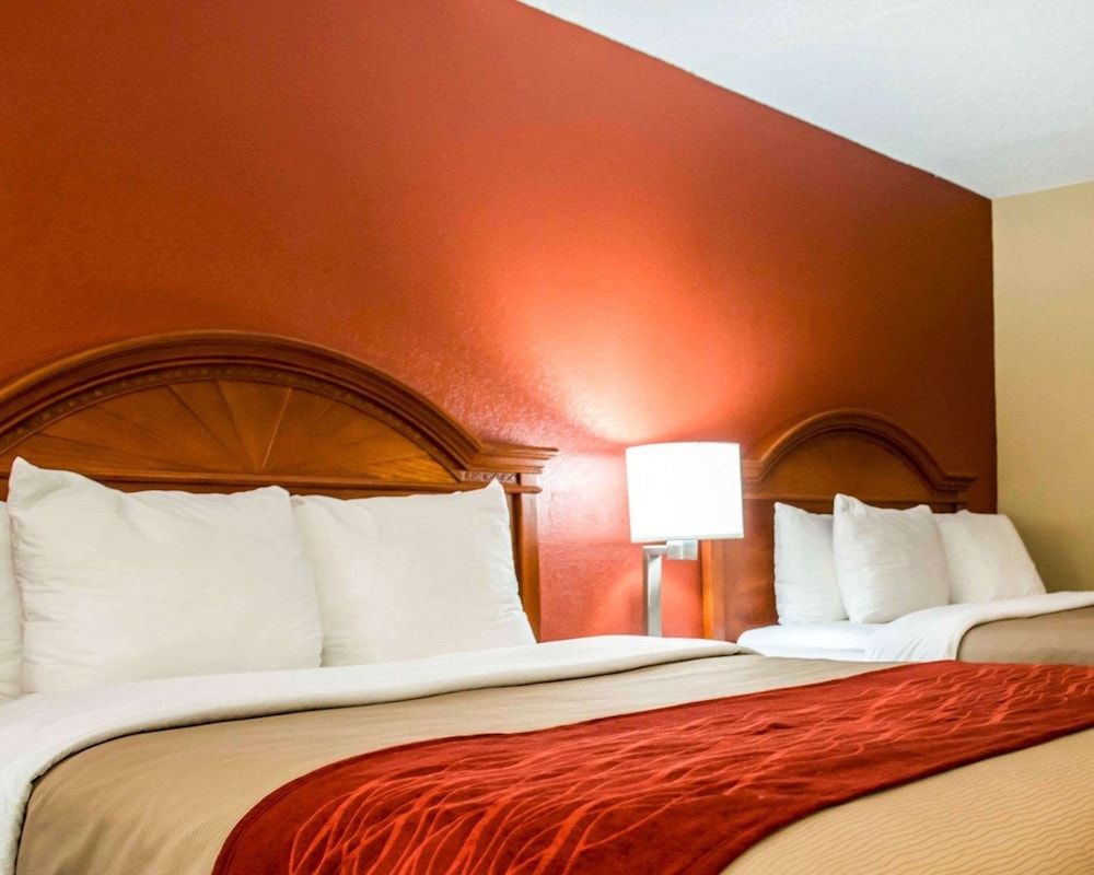 Room, 2 Queen Beds, Non Smoking - Photo 1