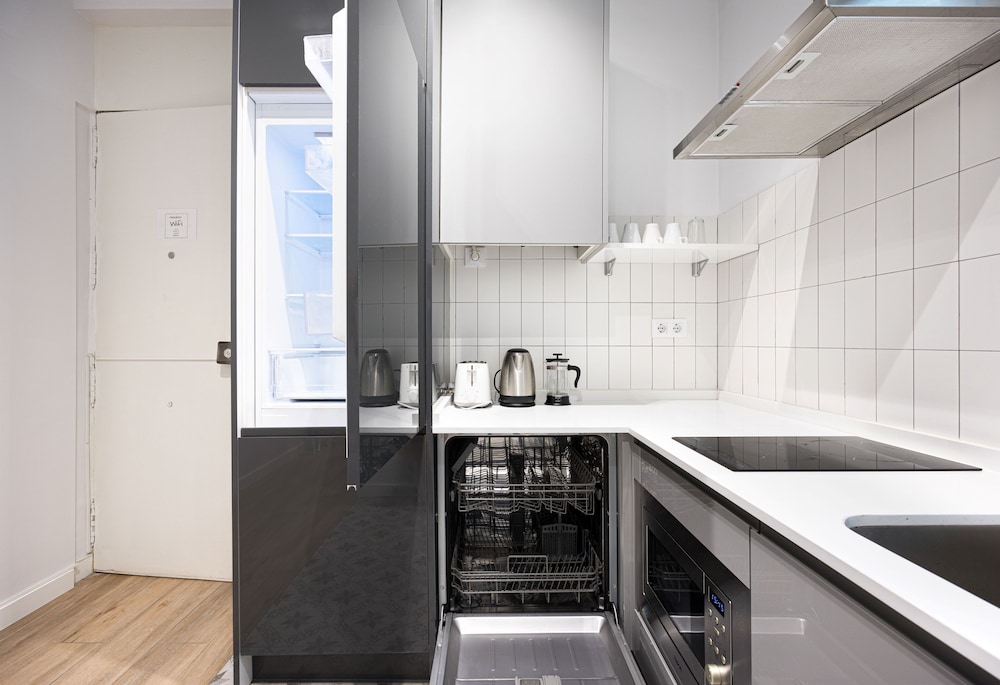 Apartment, 1 Bedroom - Photo 9
