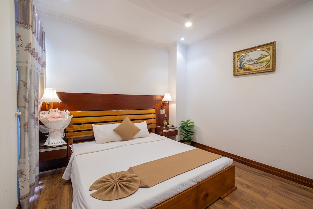 Deluxe Double or Twin Room, City View