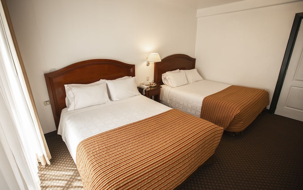 Twin Room - Photo 4