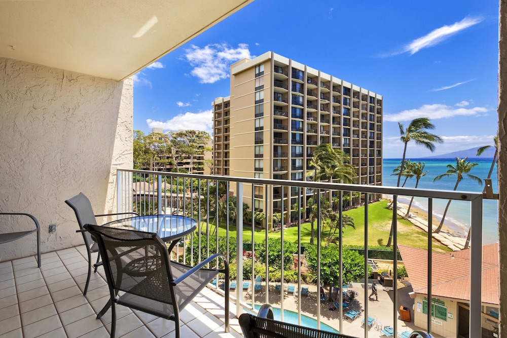 Panoramic Condo, 1 Bedroom, Pool View, Oceanfront (Unit 512) photo 3