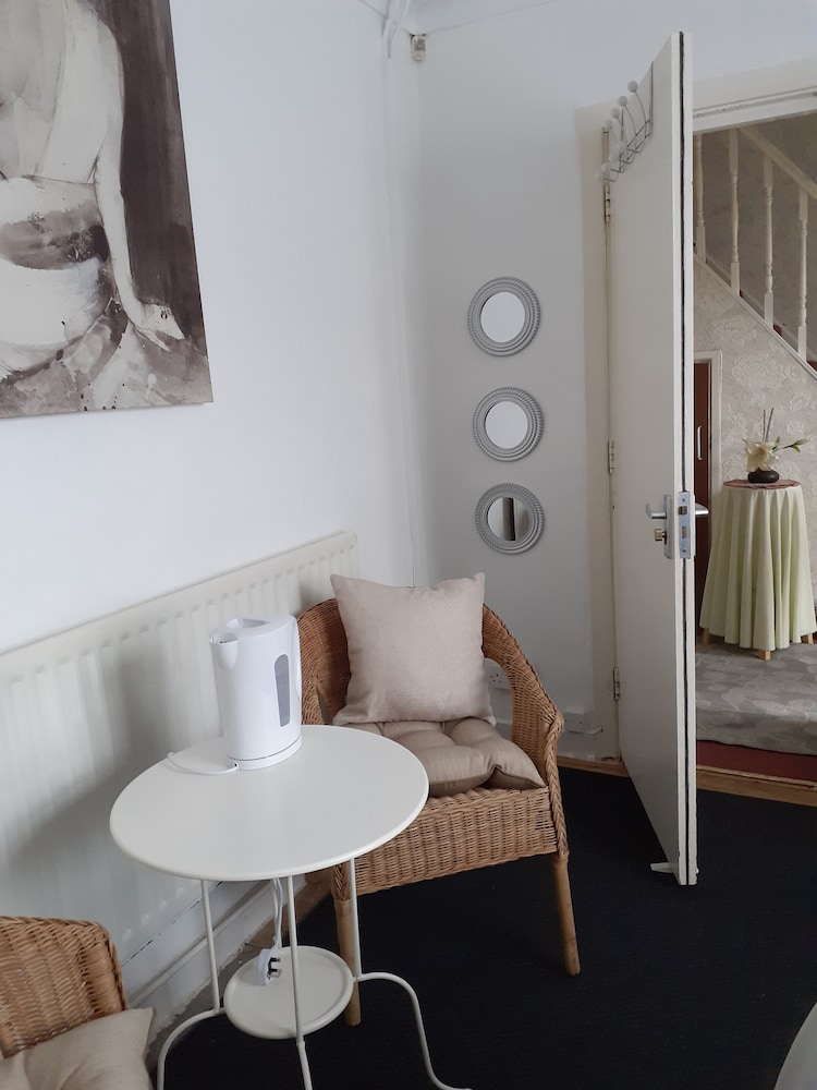 Double Room, Shared Bathroom, Garden Area photo 2