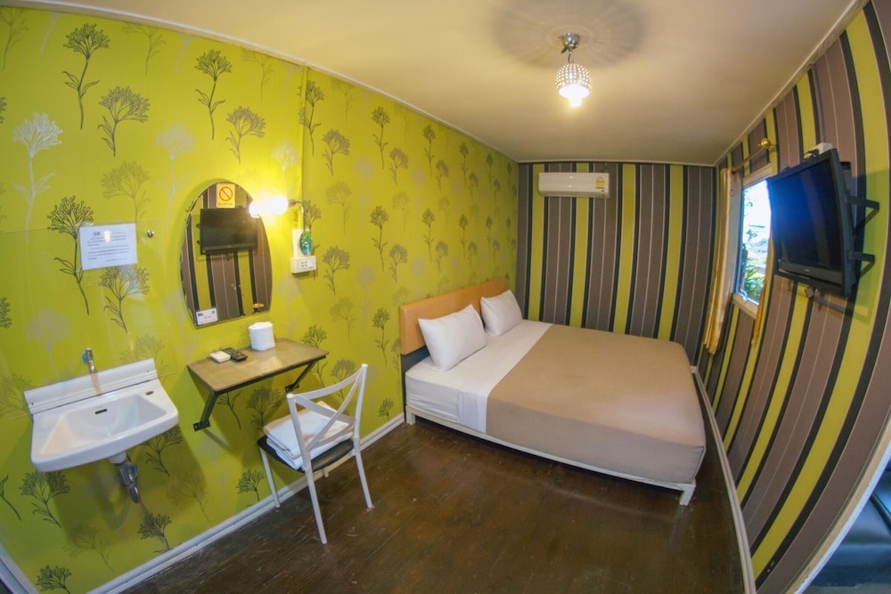Container Room photo 2