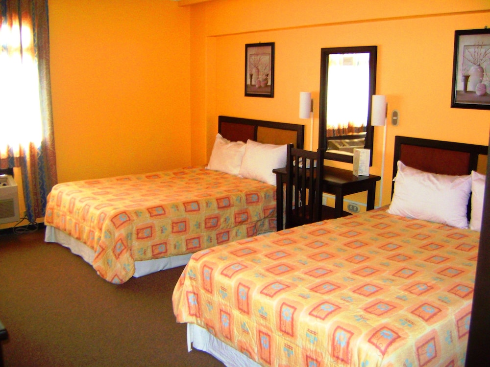 Classic Double Room, 2 Double Beds photo 1
