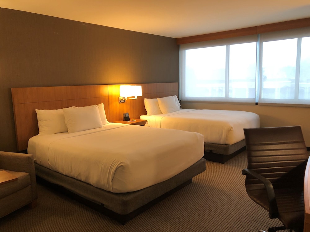 Room, 2 Queen Beds, Accessible (Shower) - Photo 1