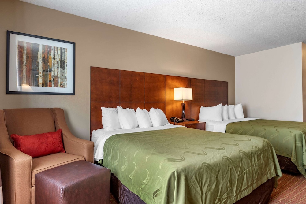 Standard Room, 2 Queen Beds, Non Smoking - Photo 5