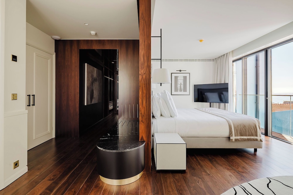 Penthouse Suite