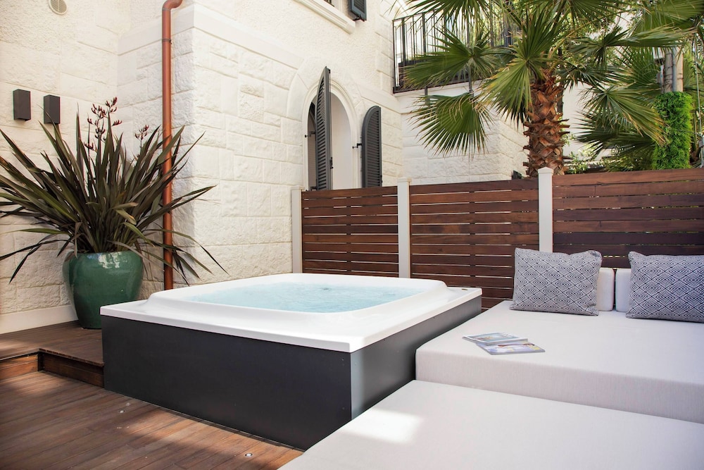 Suite, Annex Building (with private Jacuzzi) - Photo 22