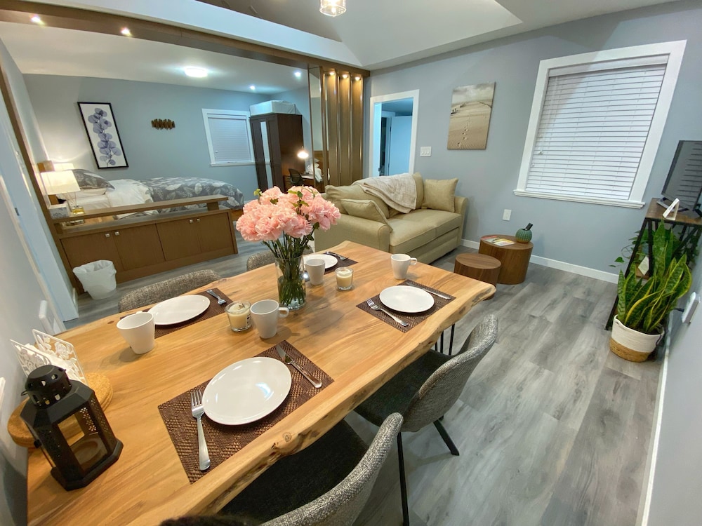 Cabin, 1 Queen Bed with Sofa bed photo 2