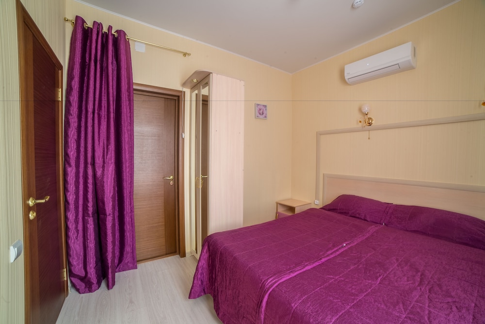 Comfort Triple Room photo 3