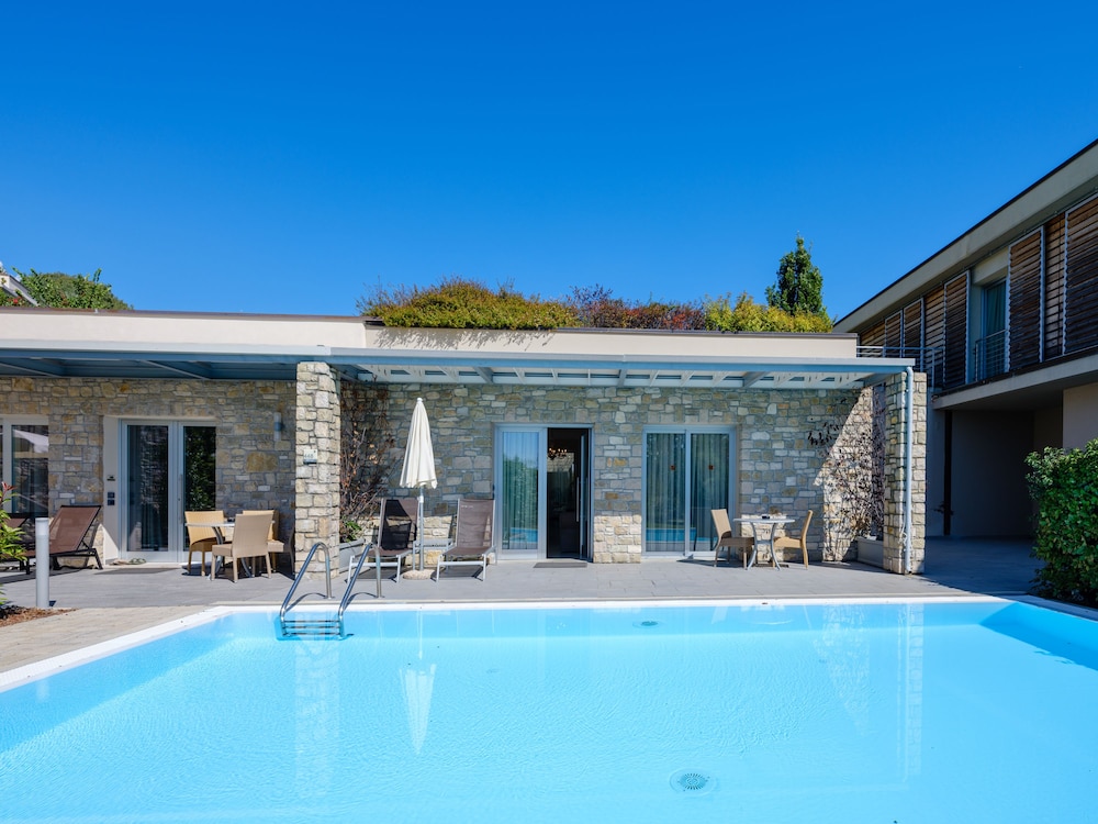 Suite, Private Pool (3 people)