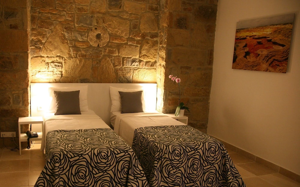 Standard Room photo 3