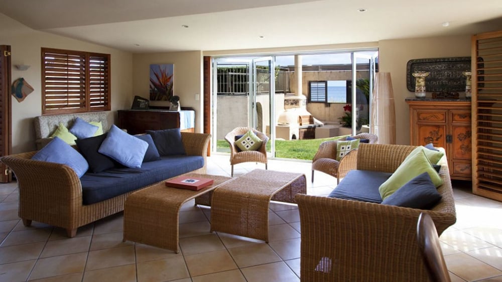 House, Multiple Beds, Beach View (On the Beach) photo 2
